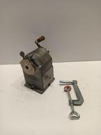 Caran dAche - Puntenslijper, Antiek en Kunst