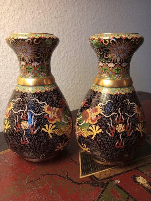 Vaas - Koper - China - Chinese cloisonné vazen (Zonder, Antiek en Kunst, Antiek | Overige Antiek