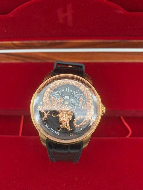 LUCKY HARVEY - Gold Dragon Automatic Watch Spit Out 24k Gold, Handtassen en Accessoires, Horloges | Heren