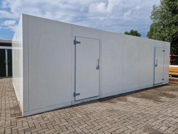 Vriescel 805 x 505 x 265 cm