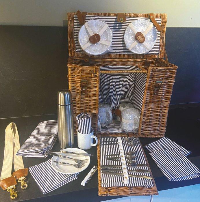 Luxe picknickmand met uitgebreide inhoud voor 4 personen -, Antiek en Kunst, Curiosa en Brocante
