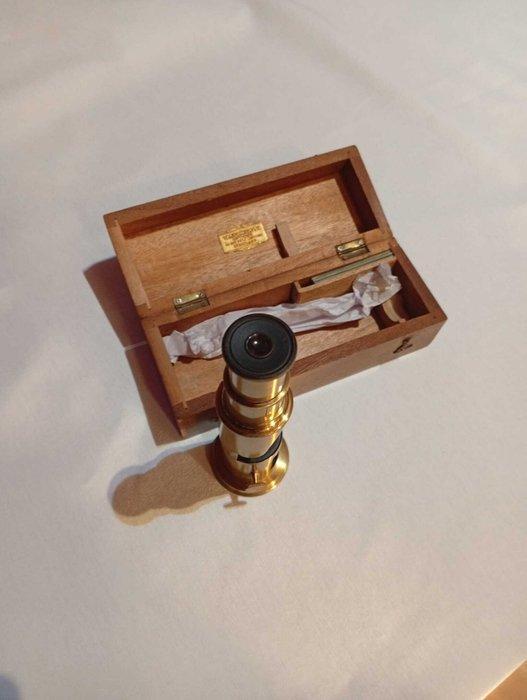 Drum microscope - 1850-1900, Collections, Appareils photo & Matériel cinématographique