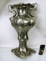 Vase  - Étain, Plaqué(e) argent - Vase Art Nouveau Femme, Antiek en Kunst