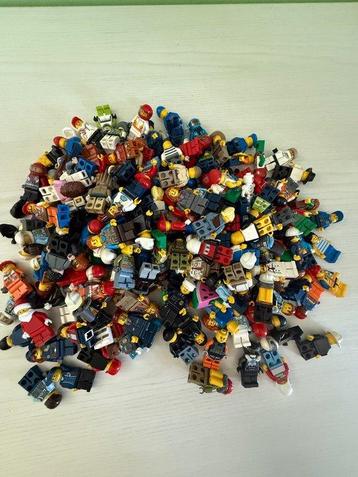 Lego Minifigurine - Mini figurines - Lego Minifigures Lotto beschikbaar voor biedingen