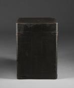 Yoroi’bitsu armor storage box - Lak, Hout, Koper - Japan -