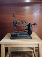 Lacour & Lesage - Charles Raymond Licensed - Machine à