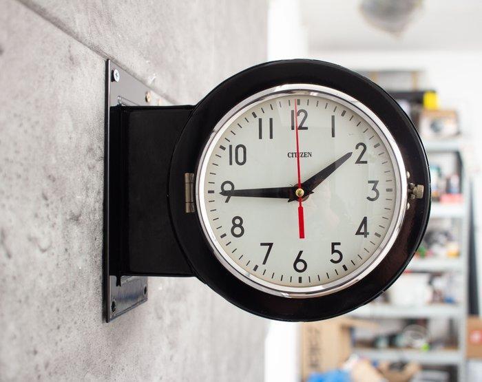 Wandklok - Citizen - Staal, Bakeliet, Plastic, Glas -, Antiek en Kunst, Antiek | Wandborden en Tegels