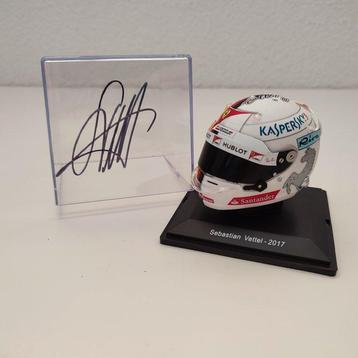 Ferrari - Sebastian Vettel - 2017 - Schaal 1/5 helm beschikbaar voor biedingen