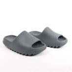 Yeezy X Adidas - Sandalen - Maat: EU 40, Nieuw