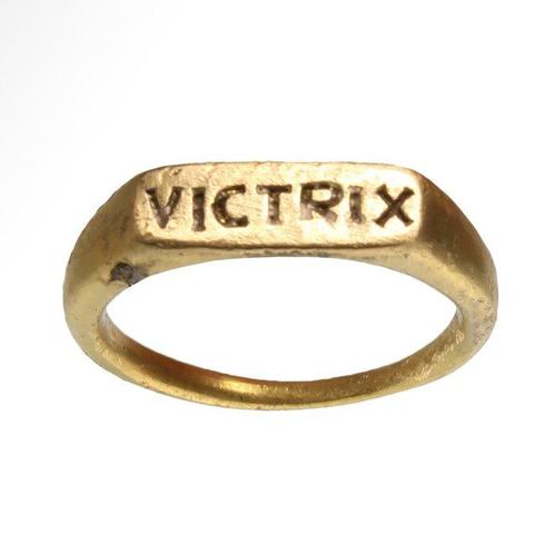 Oud-Romeins Goud Ring met inscriptie Victrix, Handtassen en Accessoires, Antieke sieraden