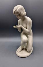 Wallendorf - Kurt Steiner - Figuur - Kniendes Mädchen -