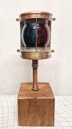 Best & Lloyd LTD 1943 Navigation lamp - Motif Bow combiné