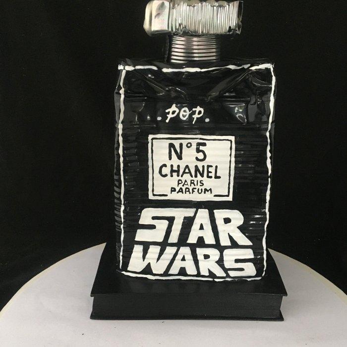Norman Gekko - POP Chanel DARTH VADER (Limited Edition, Antiek en Kunst, Kunst | Designobjecten