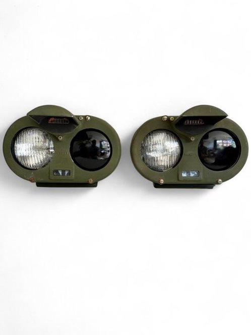 Pièce de voiture - 2x new headlights for the M109 Howitzer, Verzamelen, Militaria | Algemeen