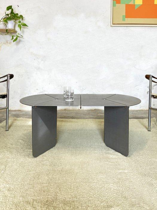 Matteo Giustozzi - Middentafel - 120+ - plaatbewerking, Antiek en Kunst, Kunst | Designobjecten