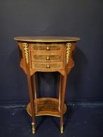 French style small commode - Nachtkastje - Hout, Messing -, Antiek en Kunst