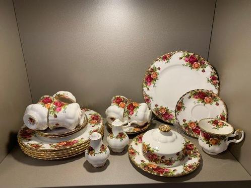 Royal Albert - Ontbijtservies (22) - Old country Roses -, Antiek en Kunst, Antiek | Meubels | Tafels