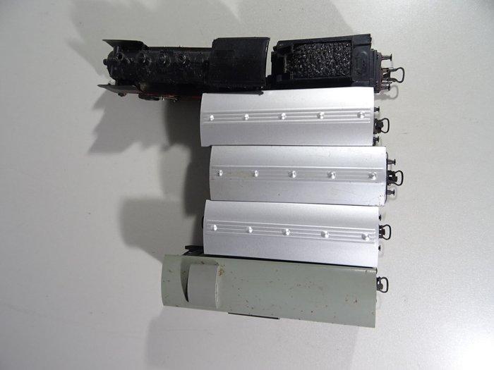 Märklin H0 - 3003 - Stoomlocomotief met tender (5) - BR 24, Hobby en Vrije tijd, Modeltreinen | H0