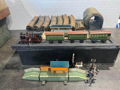 Bing - locomotive avec annexe et divers accessoires -, Antiek en Kunst, Antiek | Speelgoed