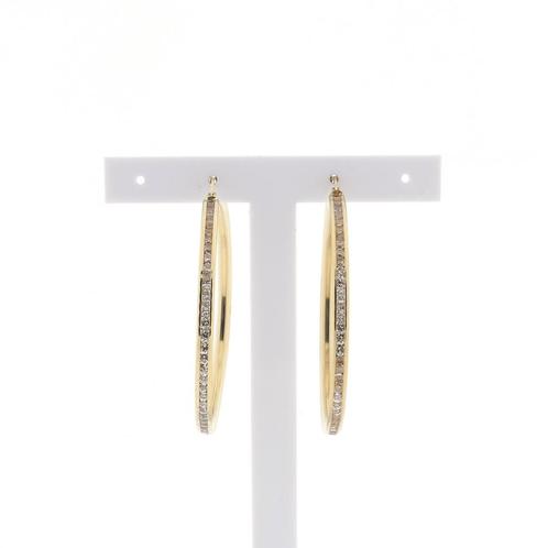 Gouden oorringen met zirconia | Ø 51,5 mm (grote oorringen), Handtassen en Accessoires, Oorbellen, Overige kleuren, Gebruikt, Met edelsteen