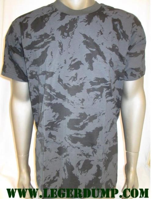 T-shirt Zwart Night camouflage (T-shirts, Kleding), Vêtements | Hommes, T-shirts, Envoi