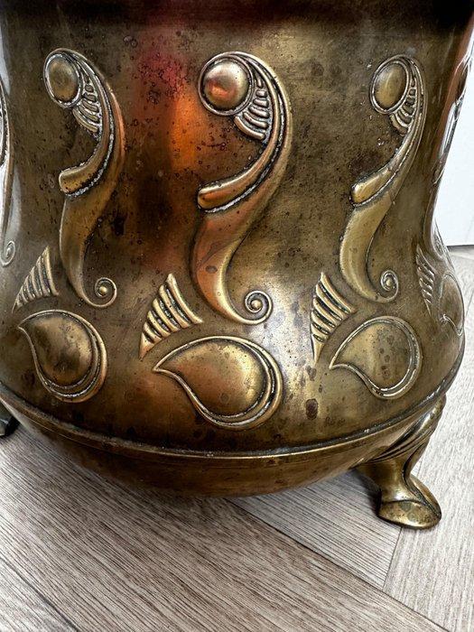 J.N. Daalderop & Zn - Bloempot - Messing - Art Nouveau, Antiek en Kunst, Curiosa en Brocante