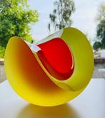 George Broft Unique 8,2 kilo - sculptuur, “ GLOWING” - 17 cm