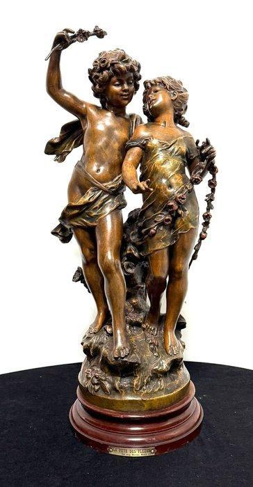 Auguste Moreau (1834-1917) - Groot Art Nouveau - sculptuur,, Antiek en Kunst, Kunst | Designobjecten
