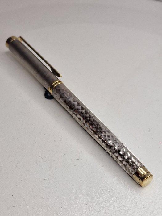 Pelikan - Stylo à plume, Collections, Stylos