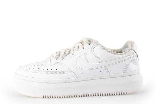 Nike Sportschoenen in maat 40½ Wit | 5% extra korting, Kleding | Heren, Schoenen, Wit, Zo goed als nieuw, Sportschoenen, Verzenden