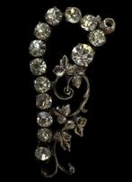 Zilver, Gotisch victoriaans hanger van brons en kristallen,