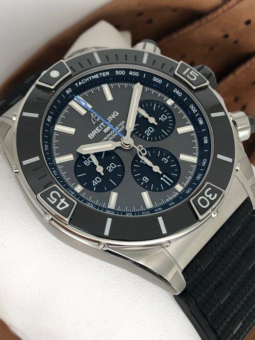 Breitling - Super Chronomat B01 44 - EB0136251M1S1 - Homme -, Handtassen en Accessoires, Horloges | Heren