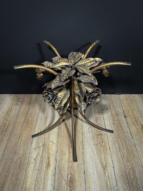 Tafel - Glas, Metaal - Tafel met een ijzeren onderstel met, Antiek en Kunst, Curiosa en Brocante