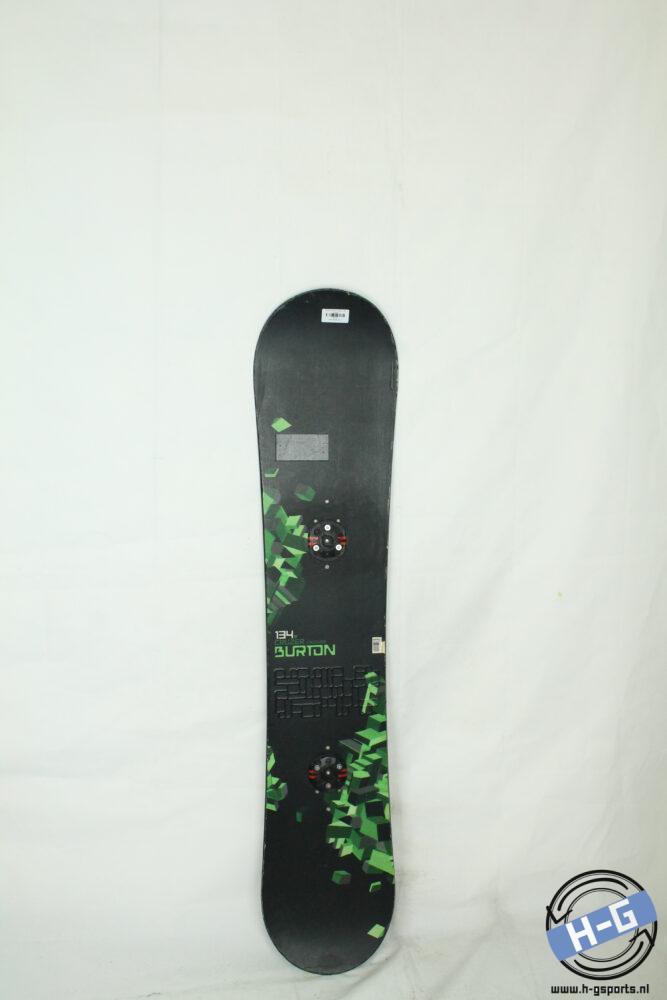Refurbished - Snowboard - Burton Cruzer V rocker - 134, Sport en Fitness, Snowboarden, Board, Gebruikt, Ophalen of Verzenden