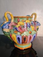 Vaas met dubbele oren - Majolica - Florale wilde decoratie