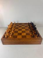 Jeu déchecs - Elegante Antieke Houten Schaakspel met
