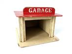 Unknown Manufacturer - Jouet - Painted Wooden Garage