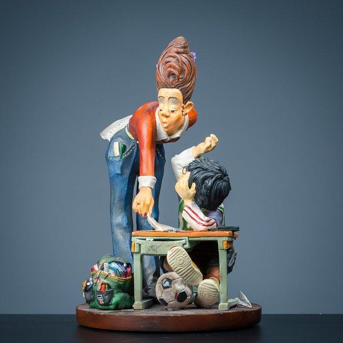 sculptuur, Drie beroepen beelden advocaat/architect/lerares, Antiek en Kunst, Kunst | Designobjecten