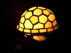 Fraaie Tiffany stijl lamp kleur Wit in de vorm van een, Antiek en Kunst