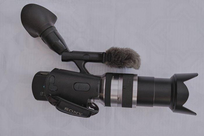 Sony NEX-VG10E + SEL 18-200 Videocamera, Verzamelen, Foto-apparatuur en Filmapparatuur