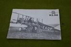 KLM Memorabilia - livres, cartes postales, broche -, Antiek en Kunst