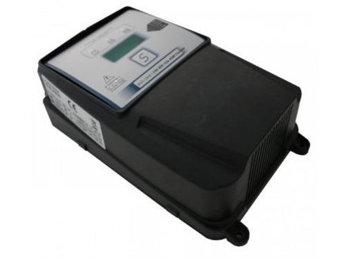 Uni HF Acculader 12-24-36-48 volt, Autos : Pièces & Accessoires, Batteries & Accessoires