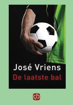 De laatste bal / Grote letter bibliotheek / 2839 José Vriens, Boeken, Verzenden, Zo goed als nieuw, José Vriens