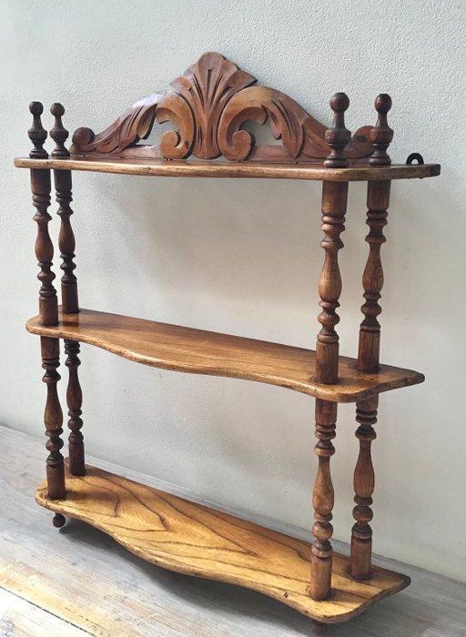 Étagère - met fraai gedraaide stijlen en 3 plateau’s, hout, Antiek en Kunst, Curiosa en Brocante