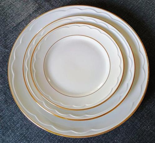 Galvani - Service de table (23) - Or 24 ct - Bordure en or, Antiek en Kunst, Antiek | Meubels | Tafels