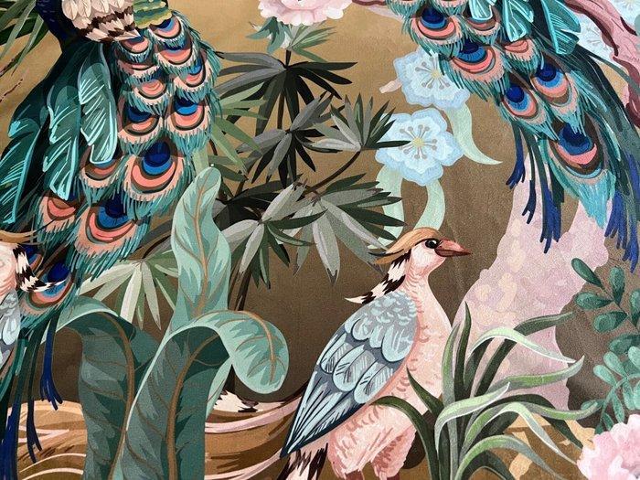 Prachtige fluweel met motief van pauwen op een gouden, Antiek en Kunst, Antiek | Tapijten, Tafelkleden en Textiel