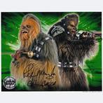 Star Wars - Signed by Peter Mayhew (+) (Chewbacca) and, Collections, Cinéma & Télévision