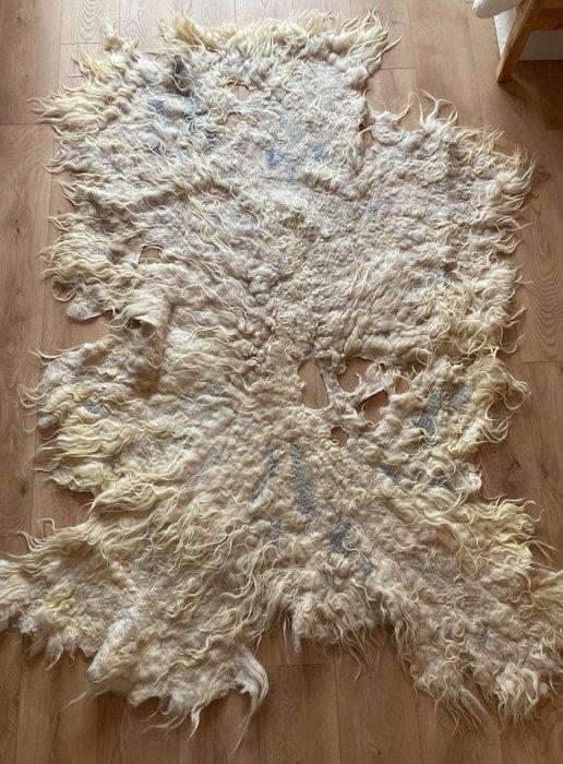 Claudy Jongstra (1963) - Wandtapijt - 125 cm - 84 cm, Antiek en Kunst, Kunst | Designobjecten