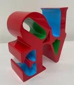 Robert Indiana (after) - Sculpture, Love - 14.5 cm - Résine, Nieuw