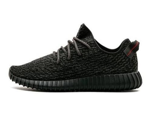 Adidas Yeezy Boost 350 V1 Pirate Black (2023) - Maat 36 EU, Kleding | Heren, Schoenen, Ophalen of Verzenden